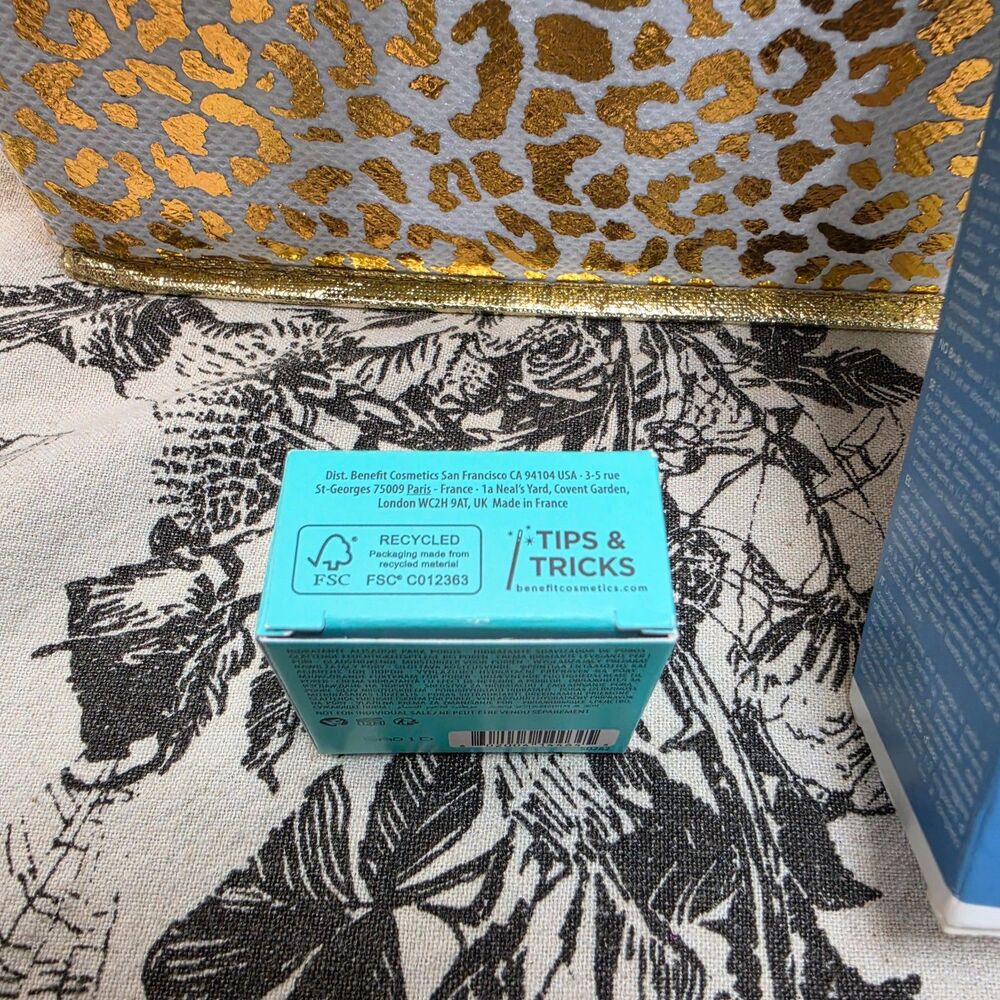 REN Everhydrate Marine Moisture-Restore Serum & Benefit Cosmetics Gel-Cream - Picture 3 of 6